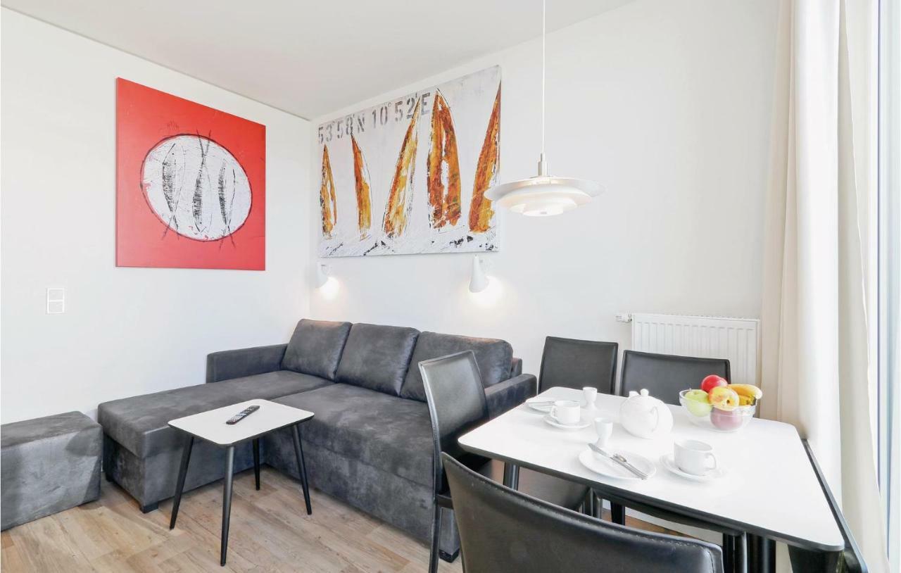 Nice apartment in Lbeck Travemnde with 1 Bedrooms&WiFi Lübeck Buitenkant foto